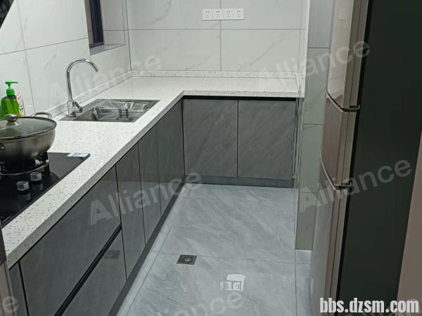 6f339ae1-68ab-449f-bdd0-7e9e03bd8e97.jpg