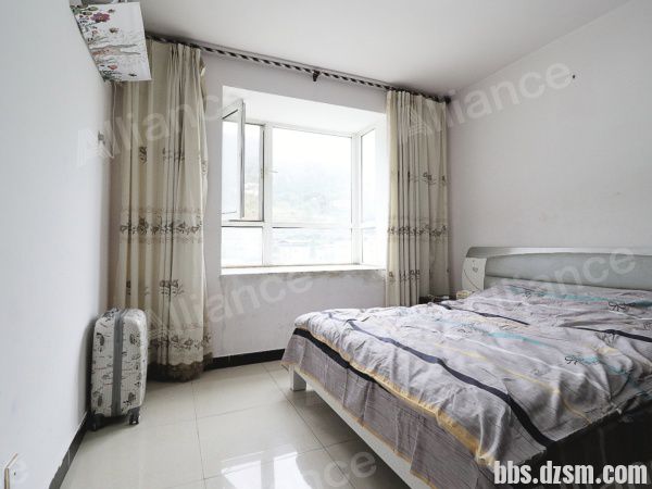 38c788d9598cbc2edaa154f6c8f9c08b-080.jpg