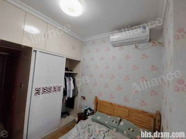 d328dde9-9e79-4c01-99a3-55bd55fc8166.jpg