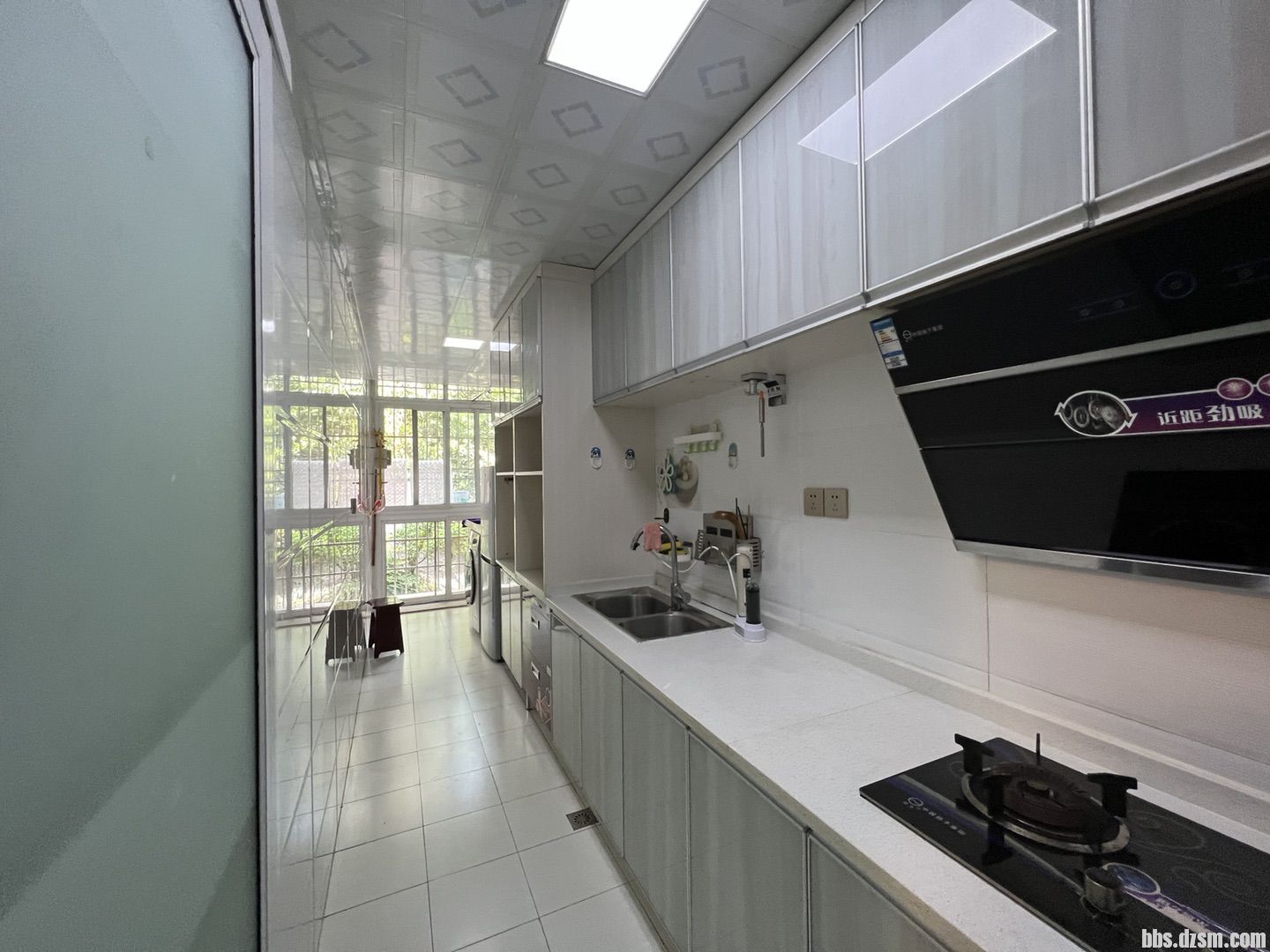 151427u8gq40ereq4knqxn.jpg