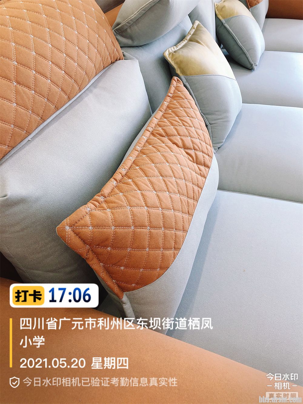 dff5f99bc2d10e69a76d6ddd94c8463.jpg