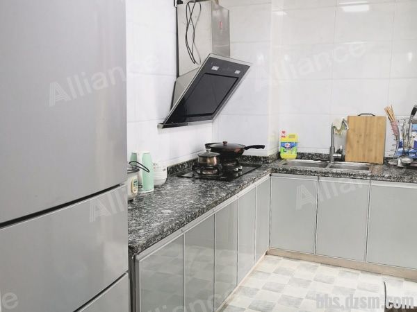 cdb74ab6e0837aab67234e5f4e200bc1-071.jpg