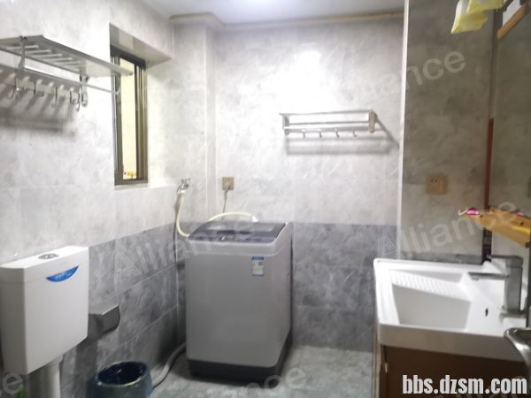 e9ca5661-05d0-4901-ac91-7bc868094583.jpg