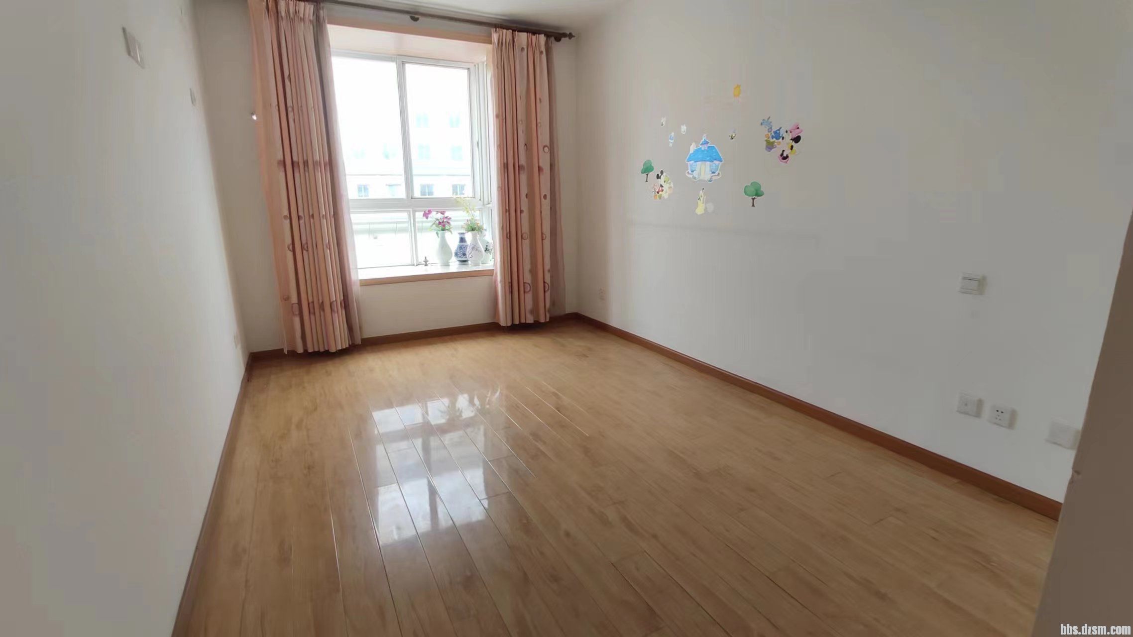 101838bntndtbtanknw2bn.jpg