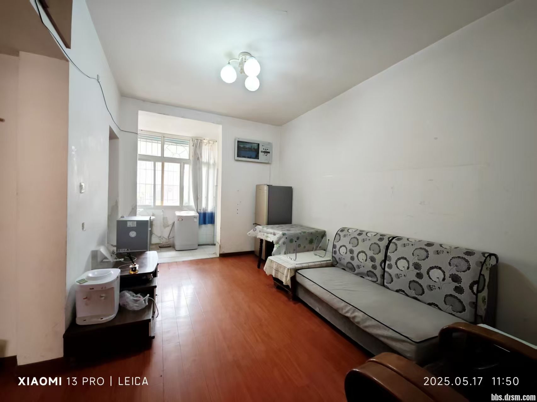 ��©���ϳ�2�ң��м�¥�㣬20��߱�