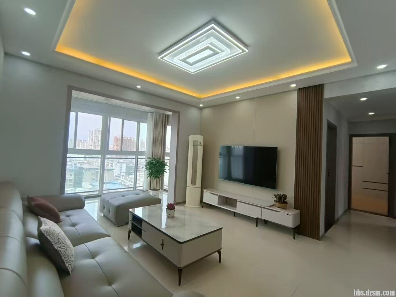 �ϺӾ�װ���ݷ�������3��2��������70��㼱��