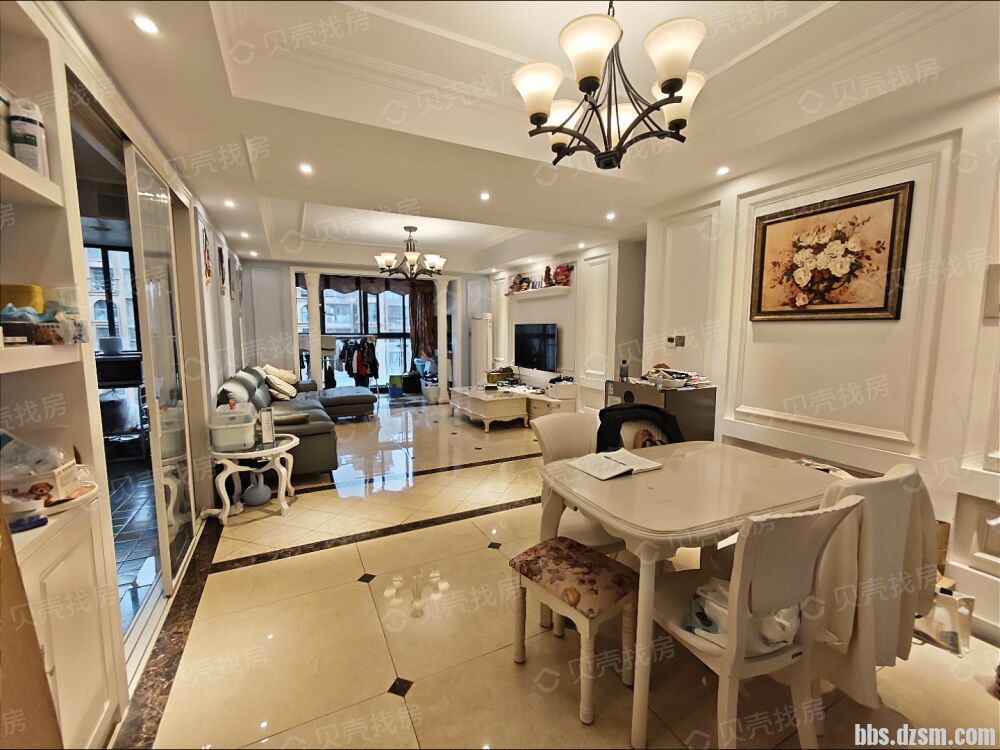 ���ӵ��ݾ�װ�÷����ˣ�����3��2������������λ�������ͼۼ���