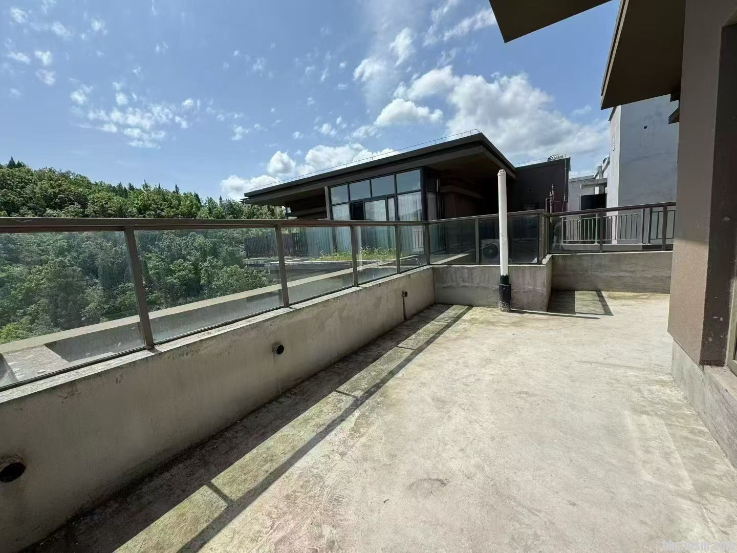 6E2404768D0990F473E2D82A9F37D8DA.jpg